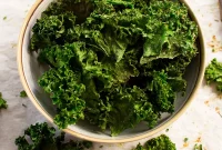 Crispy Homemade Kale Chips Recipe for Flavorful Snacking