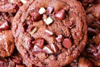 Homemade Mint Chocolate Chip Cookie Recipe That Delights