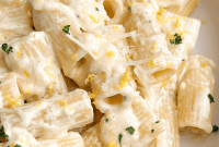 Creamy Lemon Pasta Recipe with Garlic and Parmesan
