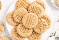 Chewy Peanut Butter Cookie Recipe with Crispy Edges