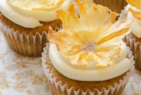 Southern-Style Hummingbird Cupcakes with Cream Cheese Frosting