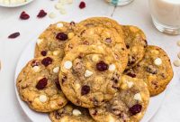 White Chocolate and Cranberry Cookies Recipe