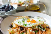 Kimchi Olive Pasta: Greek-Korean Fusion Recipe for Savory Flavor