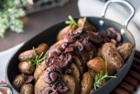 Pressure-Cooked Seitan with Red Wine and Mushroom Sauce