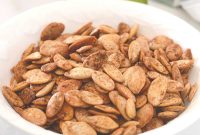 Crispy Spiced Roasted Pumpkin Seeds for Snacking