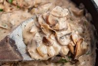 Creamy Mushroom Sauce for Steak Recipe and Serving Tips