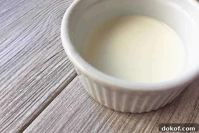 A Bowl of Cornstarch Slurry | Foodal.com