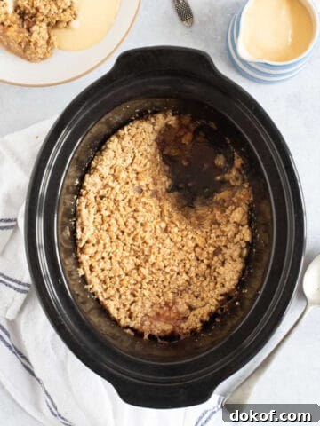 Slow cooker apple crumble