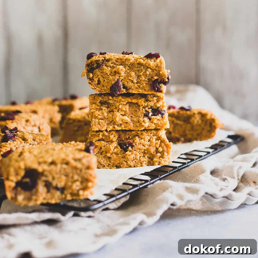 Made with oat and coconut flour, cooked sweet potato and aromatic fall spices, these sweet potato bars are moist, flavorful and healthy! Made with oat and coconut flour, cooked sweet potato and aromatic fall spices, these sweet potato bars are moist, flavorful and healthy!