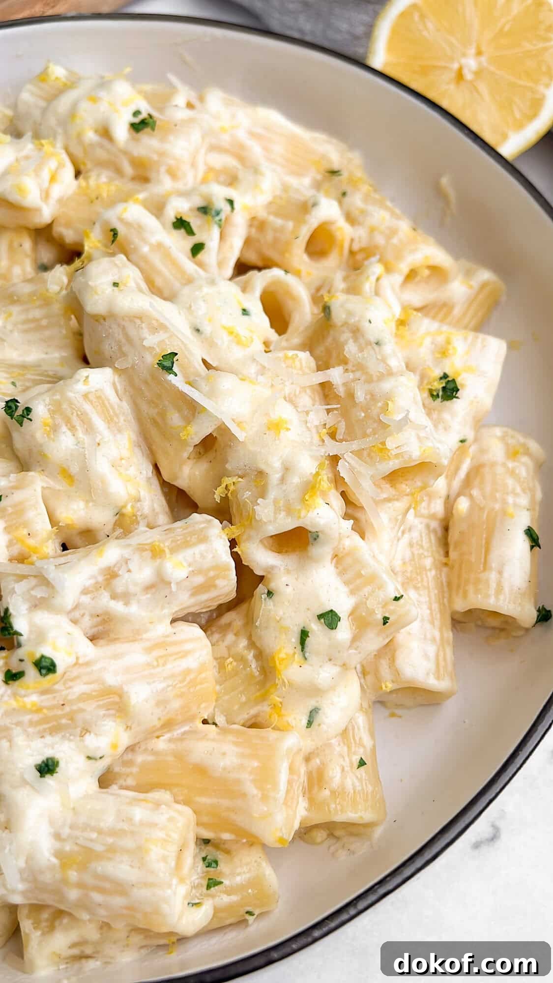 creamy lemon pasta in a bowl