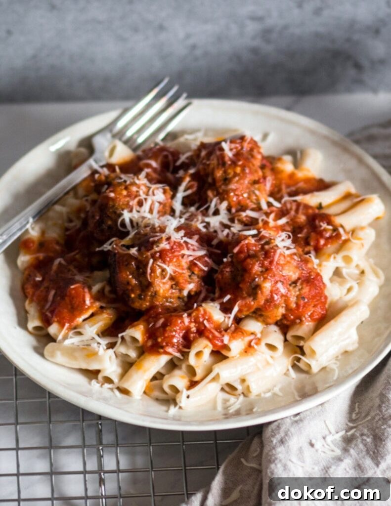 Slow cooker meatballs in marinara sauce