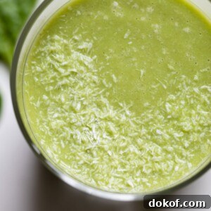 green smoothie in a glass