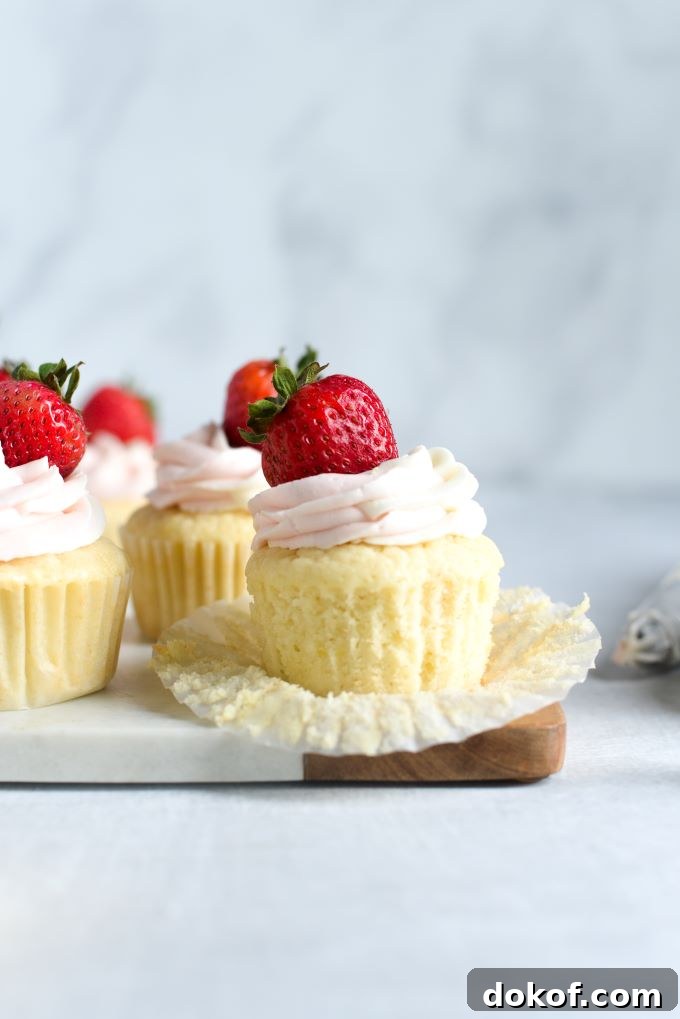 Lemon Strawberry Cupcakes Recipe with Fresh Citrus Frosting 4 img 547 3