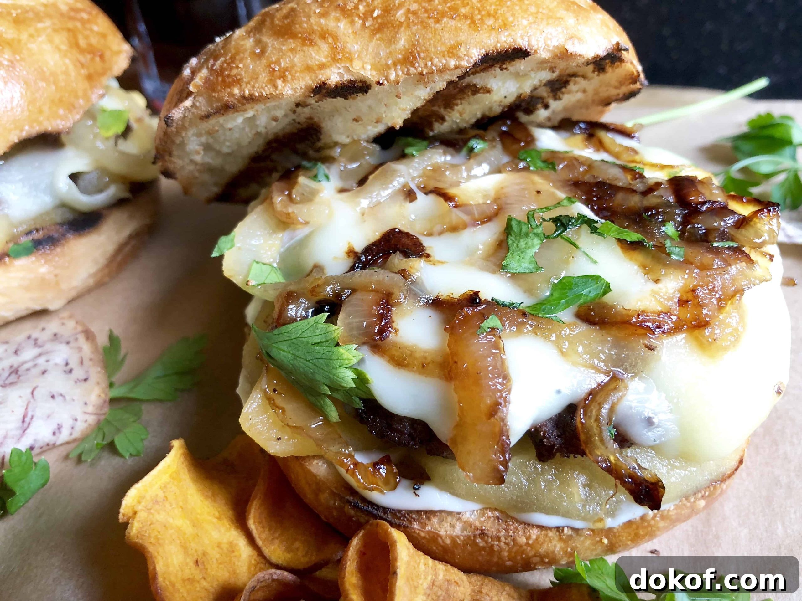 camembert burgers with sautéed apples